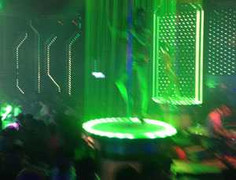 Quán bar ở Đà Nẵng: Cấm múa cột thì... múa vòng