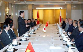 Thủ tướng tiếp Chủ tịch Liên minh Nghị sĩ Nhật - Việt