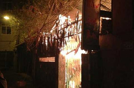 Hà Nội: Một nhà hàng bị thiêu rụi, nghi rò rỉ khí gas