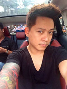 Tuấn Hưng xuống tóc cổ vũ U23 Việt Nam