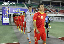 ‘Tướng’ Malaysia coi chừng Văn Quyết