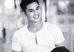 Hot boy Baggio làm MC Ngôi sao Việt