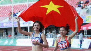 Clip: Vũ Thị Hương có HCV thứ 2 ở đường chạy 200m