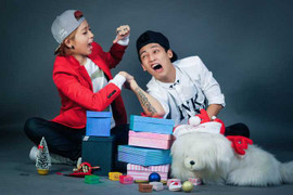 Tronie và Gil Lê nghịch hết cỡ đón Giáng sinh