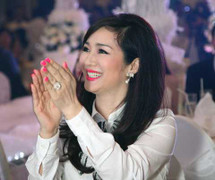 Hoa hậu Giáng My khẳng định nhan sắc 'không tuổi'