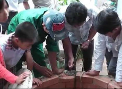 Mục sở thị giếng nước chứa đầy xăng ở Bình Phước