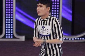 Clip: Quân Kun ê chề sau màn quỳ van xin giám khảo Idol