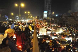 Hà Nội 'tăng nhiệt' đêm Giáng sinh