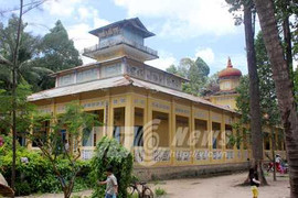 Ám ảnh những vết máu loang trong chùa Phi Lai