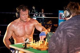 Clip: Cờ vua hoá thành môn bạo lực nhất hành tinh