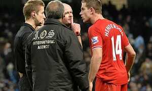 Trọng tài V-League bất ngờ gây bão giải Ngoại hạng