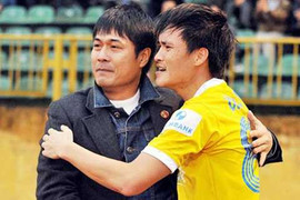 Nóng 24h: Từ chối lương 210 triệu, Công Vinh ở lại SLNA