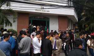 Cháy lớn khu tập thể giữa thủ đô