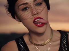 Những câu chuyện nổi bật nhất làng Showbiz 2013