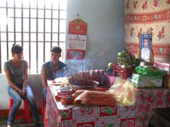 Bật bếp gas để ngủ, 3 người Việt ngạt khí chết tại Nga