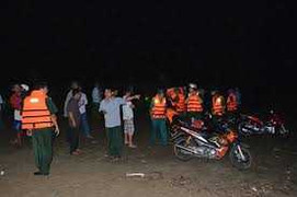 Clip: 7 học sinh mất tích khi tắm biển Cần Giờ - TP.HCM