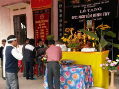 Bí thư Đảng ủy xã bị sát hại dã man