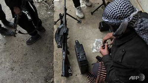 Phe nổi dậy Syria bắn giết lẫn nhau khốc liệt