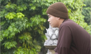 Lạ lùng cử nhân đột ngột… xuất gia