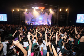 MobiFone RockStorm 2013 bùng nổ đất Tây Đô
