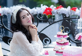 Lý Nhã Kỳ tiếp tục theo đuổi phong cách sến