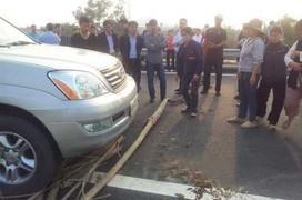 Bộ trưởng Dũng bị chặn xe, Bộ trưởng Thăng nói gì?