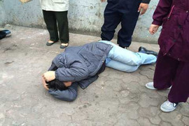 Xô xát tại Hà Thành Plaza, cư dân bị đánh bất tỉnh