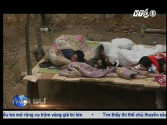 Theo chân phu vàng 'ăn hang ở hốc', đục núi tìm vàng