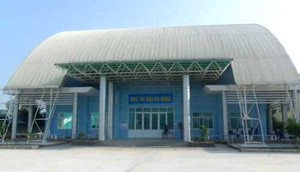 Nhà thi đấu trường học: Ngàn năm mới thu hồi vốn