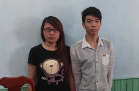 Nữ tiếp viên và người tình siết cổ đại gia cướp vàng