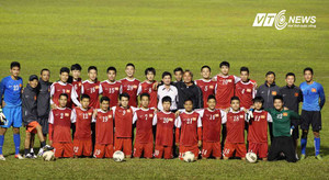 Bầu Đức cho 'báu vật' rời Hàm Rồng sớm