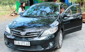 Dàn cảnh 'cướp' xe ô tô bạc tỷ