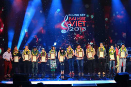 'Vì em nhớ anh' khép lại 9 năm Bài hát Việt