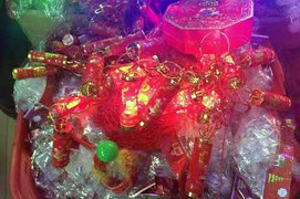 Dân Hà Nội đua vui, bỏ tiền triệu chơi pháo điện