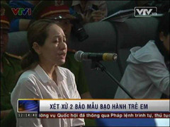 Video: Bảo mẫu bạo hành trẻ khai gì tại toà?