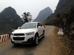 Chevrolet Captiva mới giá 1 tỷ đồng có nên mua?