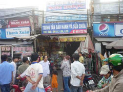 Thi thể nam thanh niên bốc mùi trong phòng trọ