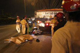 Tai nạn trước cổng UBND quận, một người thiệt mạng