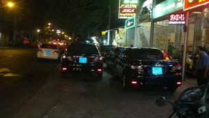 La liệt xe công Đồng Nai đưa ‘đầy tớ’ đi nhà hàng