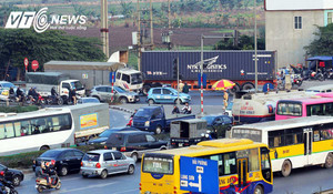 Dân khốn khổ vì cầu Thanh Trì, Bộ GTVT 'bơm' hơn 1.000 tỷ