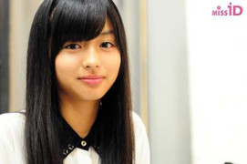 Nữ sinh Nhật xinh đẹp đốn tim dân mạng