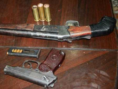 Hai băng nhóm hỗn chiến bằng súng giữa Sài Gòn