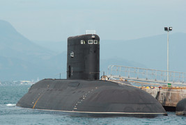 Thêm 2 tàu ngầm Kilo Việt Nam hạ thủy năm 2014