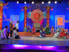 Trực tiếp Táo quân 2014: Táo Giao thông gặp nạn hôi của