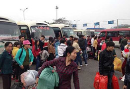 Bao giờ hết nhọc nhằn đường về quê ăn Tết?