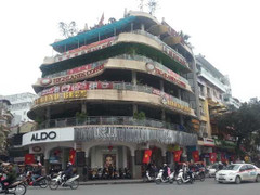 Giá xem pháo hoa đêm Giao thừa thế nào?