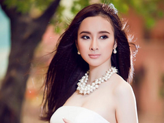 Bị cấm diễn, Angela Phương Trinh vẫn 'ấm ức'