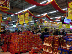 Đìu hiu siêu thị ngày cuối năm