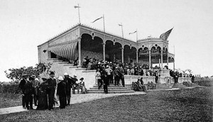 Hơn 100 năm trước, Hà Nội đua ngựa ở đâu?