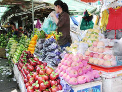 Đau đầu với hàng dỏm và thương lái Trung Quốc